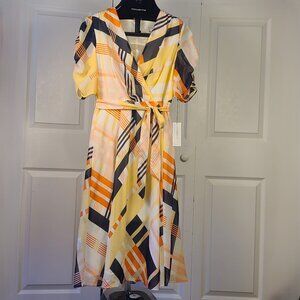 NWT LIZ CLAIBORNE Women's Short Sleeve Apricot Plaid Midi Dress Size 8